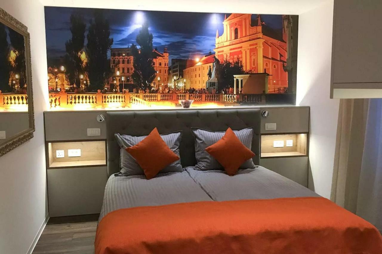★ Exclusive Central Apartment ★ Free Garage ★ Ljubljana Eksteriør bilde