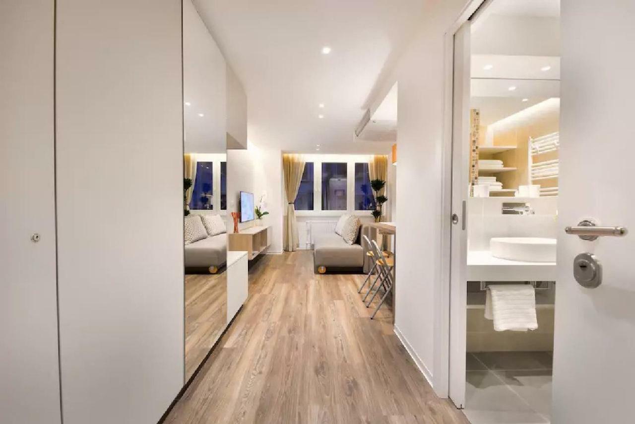 ★ Exclusive Central Apartment ★ Free Garage ★ Ljubljana Eksteriør bilde